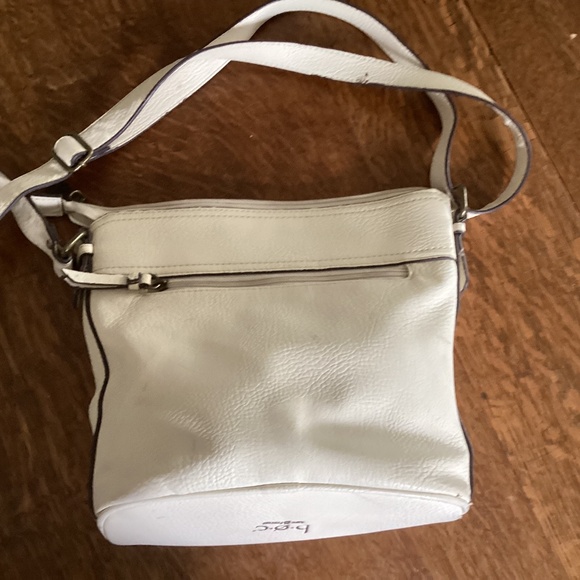 BOC Cream Color Leather Shoulder Bag - Picture 2 of 3